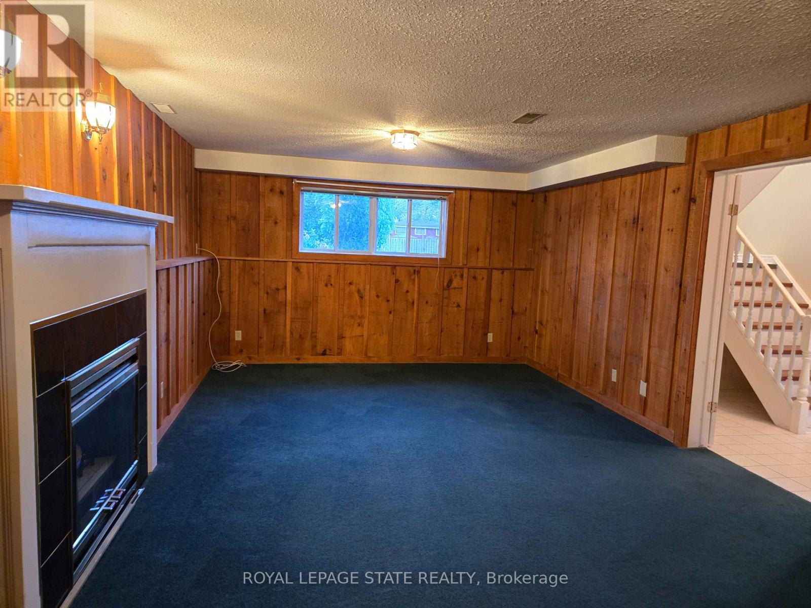 697 FERNDALE AVENUE - 23