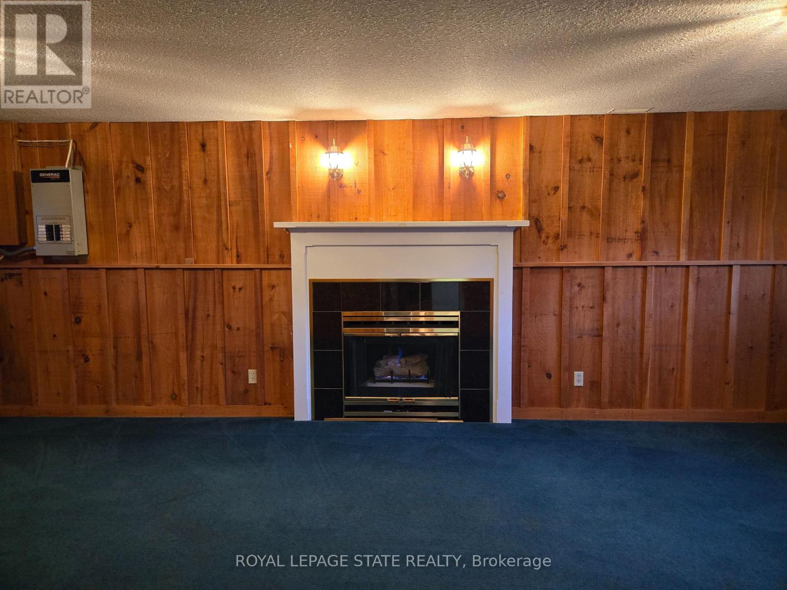 697 FERNDALE AVENUE - 24