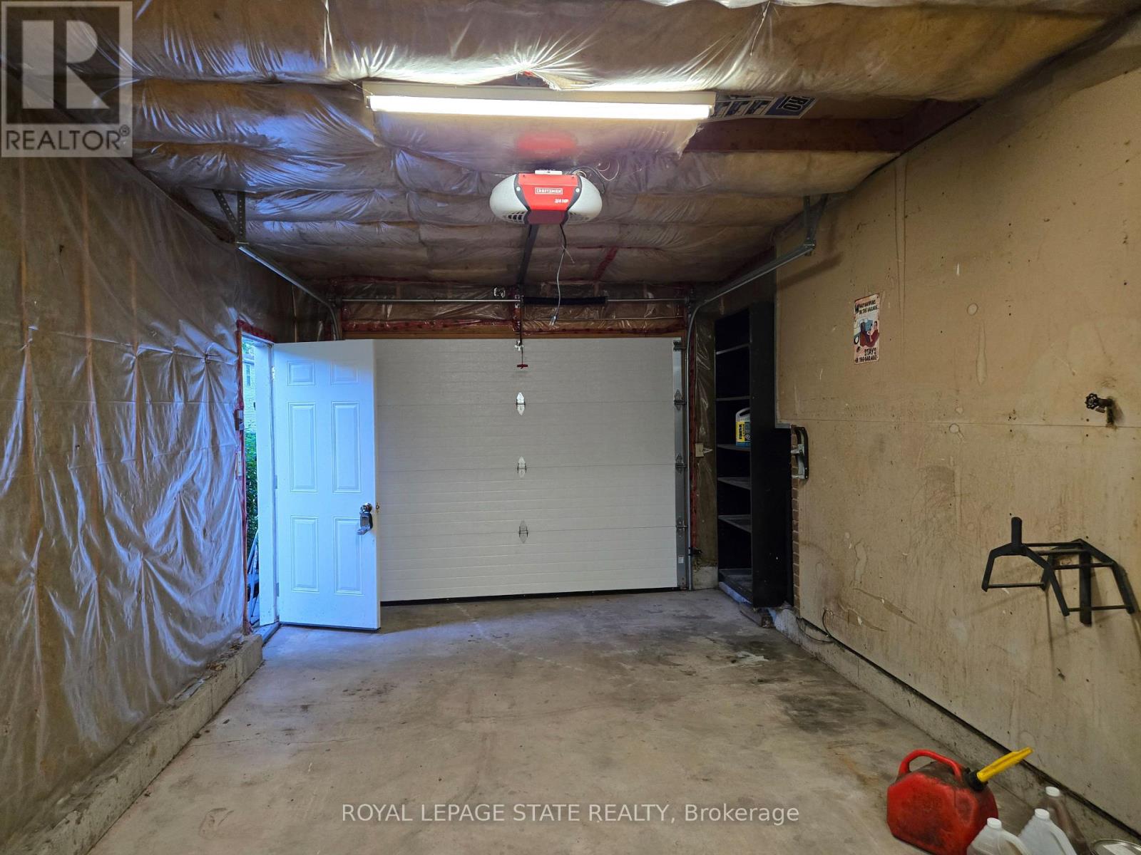 697 FERNDALE AVENUE - 27