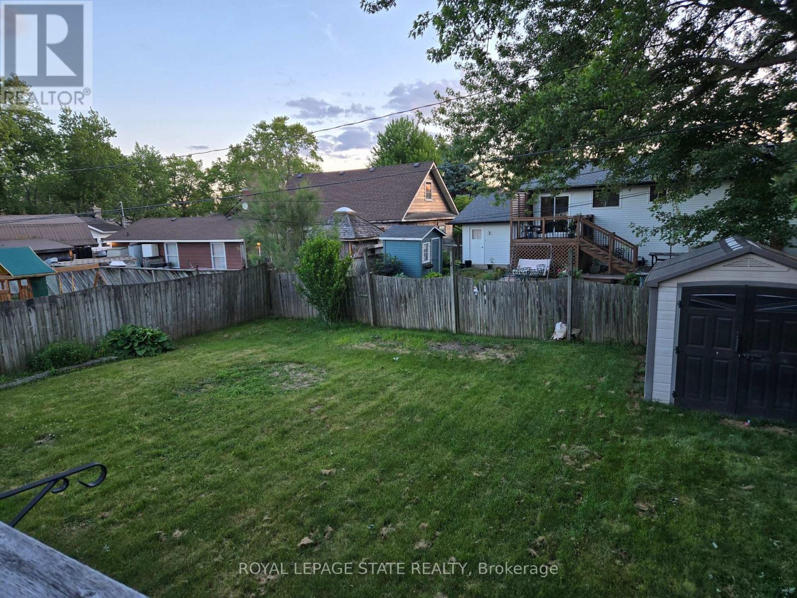 697 FERNDALE AVENUE - 6