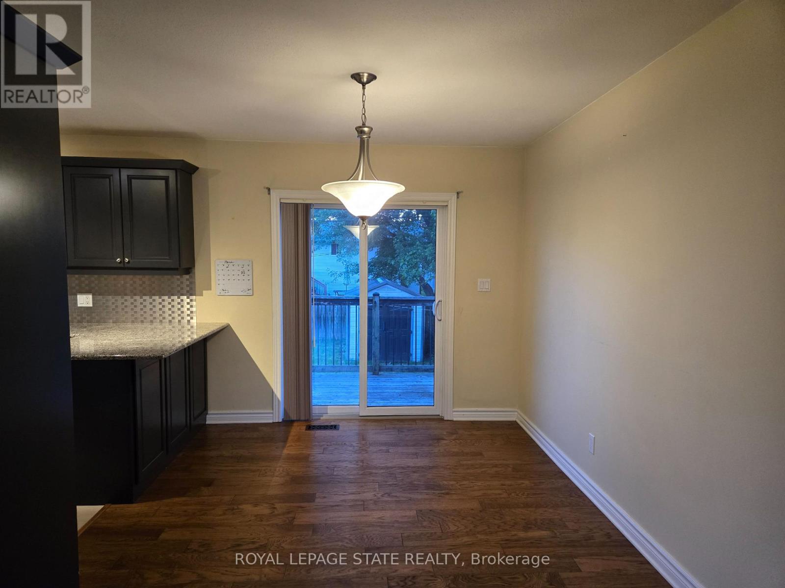 697 FERNDALE AVENUE - 9