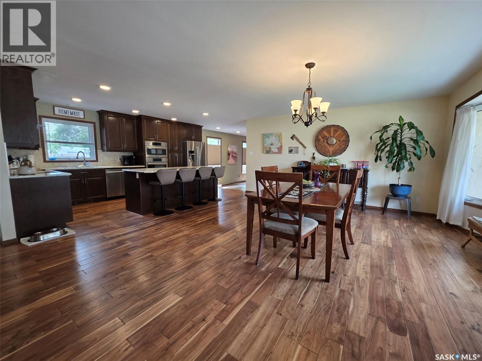 304 4th AVENUE SE - Image 7