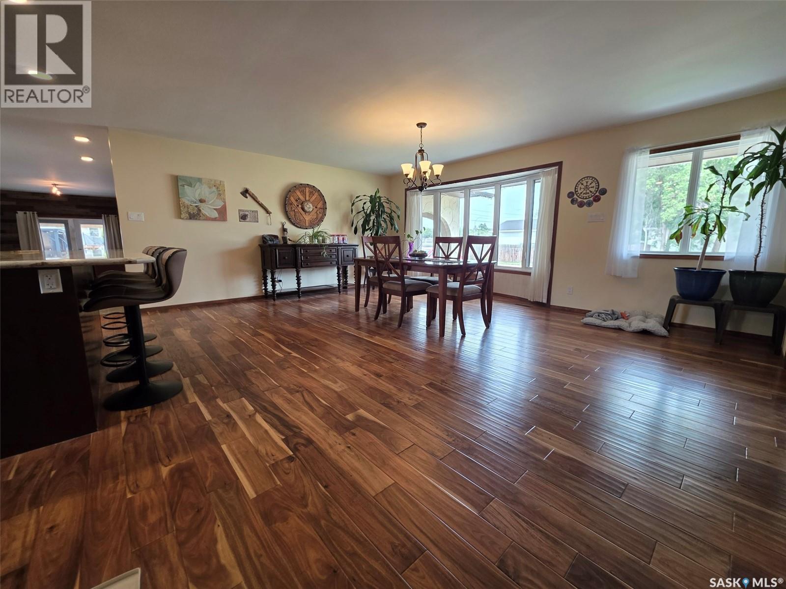 304 4th AVENUE SE - 9