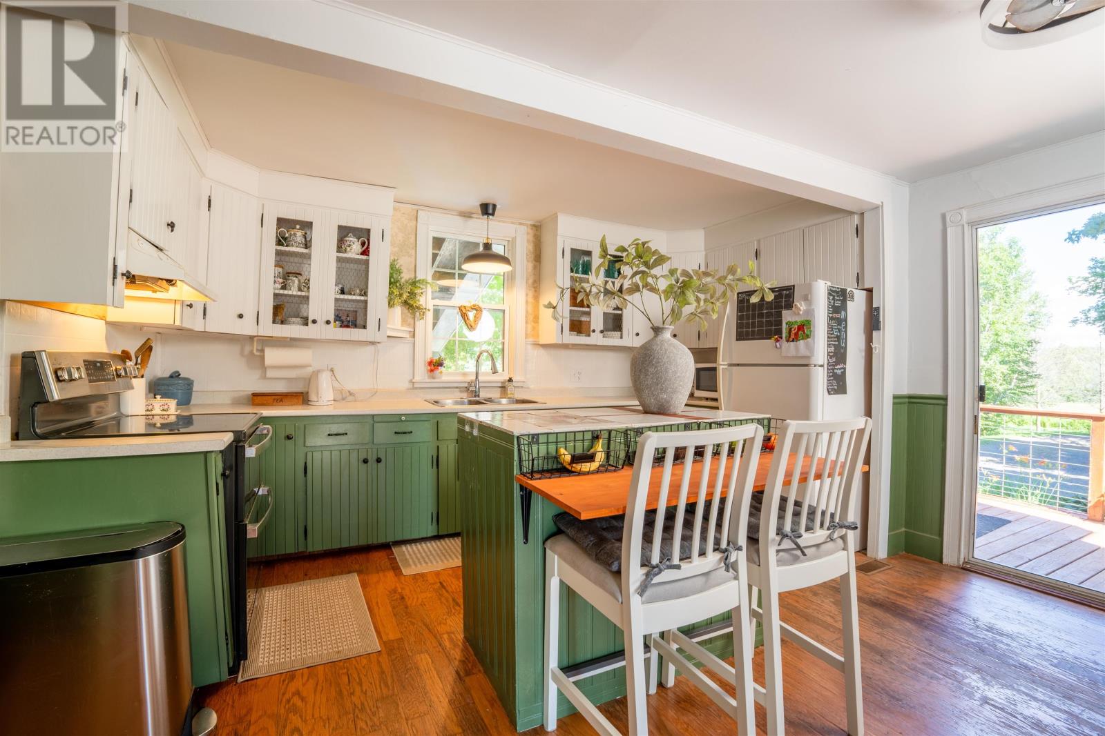 1242 NEW GLASGOW Road - 19