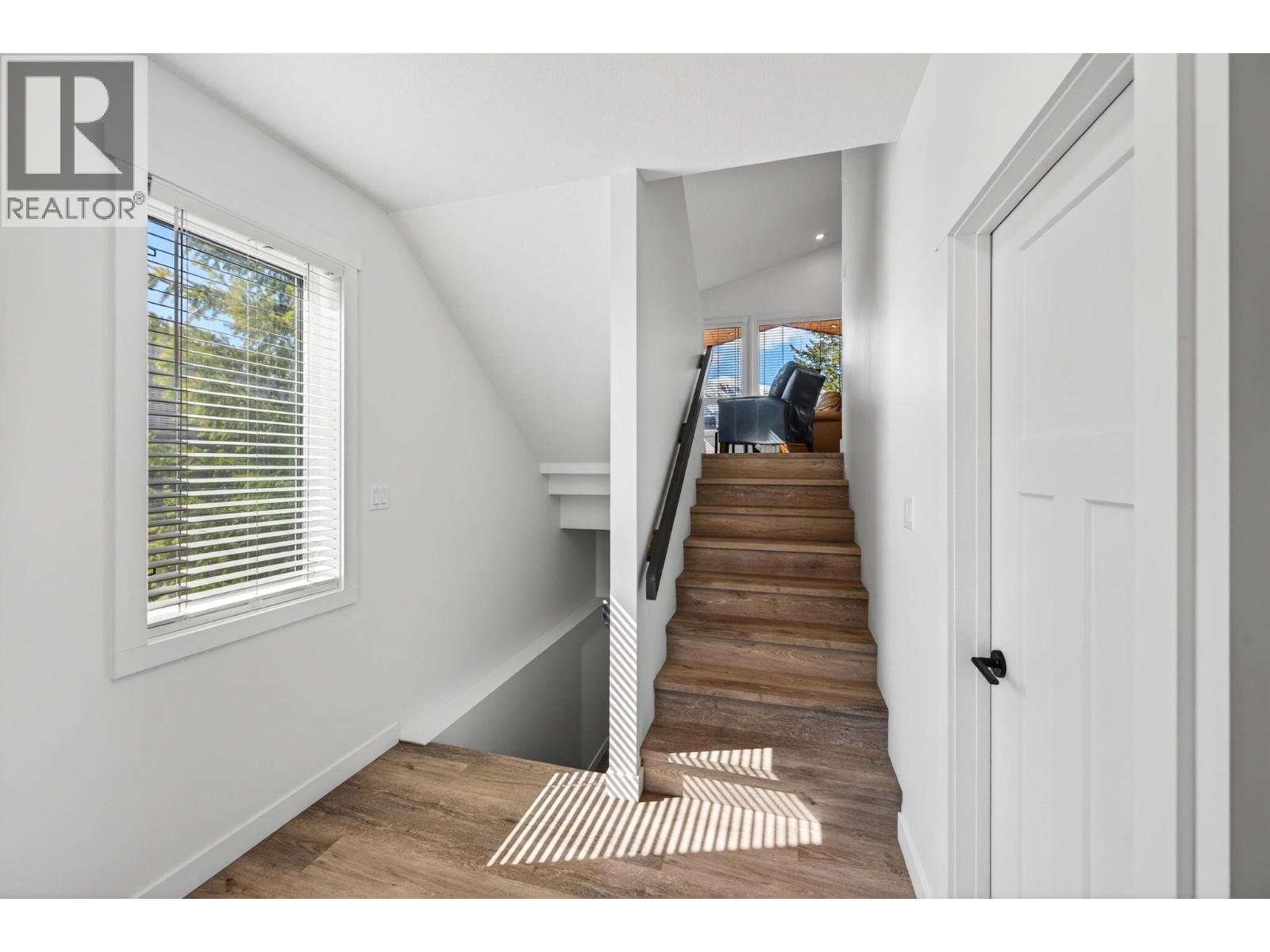 1542 Cedar Street - Image 27