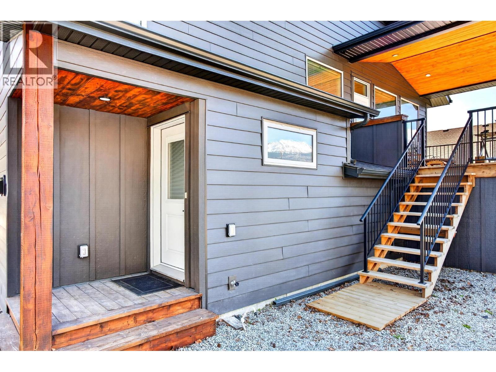 1542 Cedar Street - Image 24