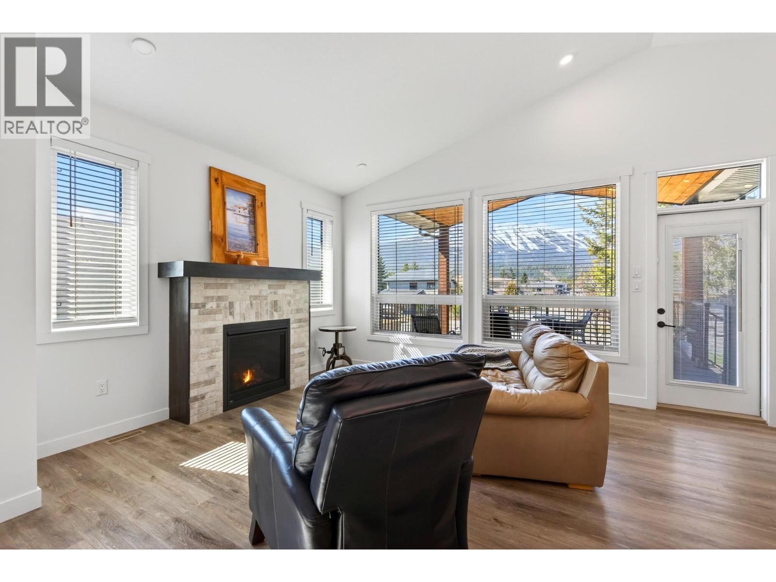 1542 Cedar Street - 30