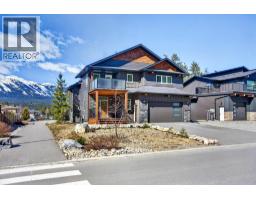 Pantry - 1542 Cedar Street, Golden, BC V0A1H6 Photo 13