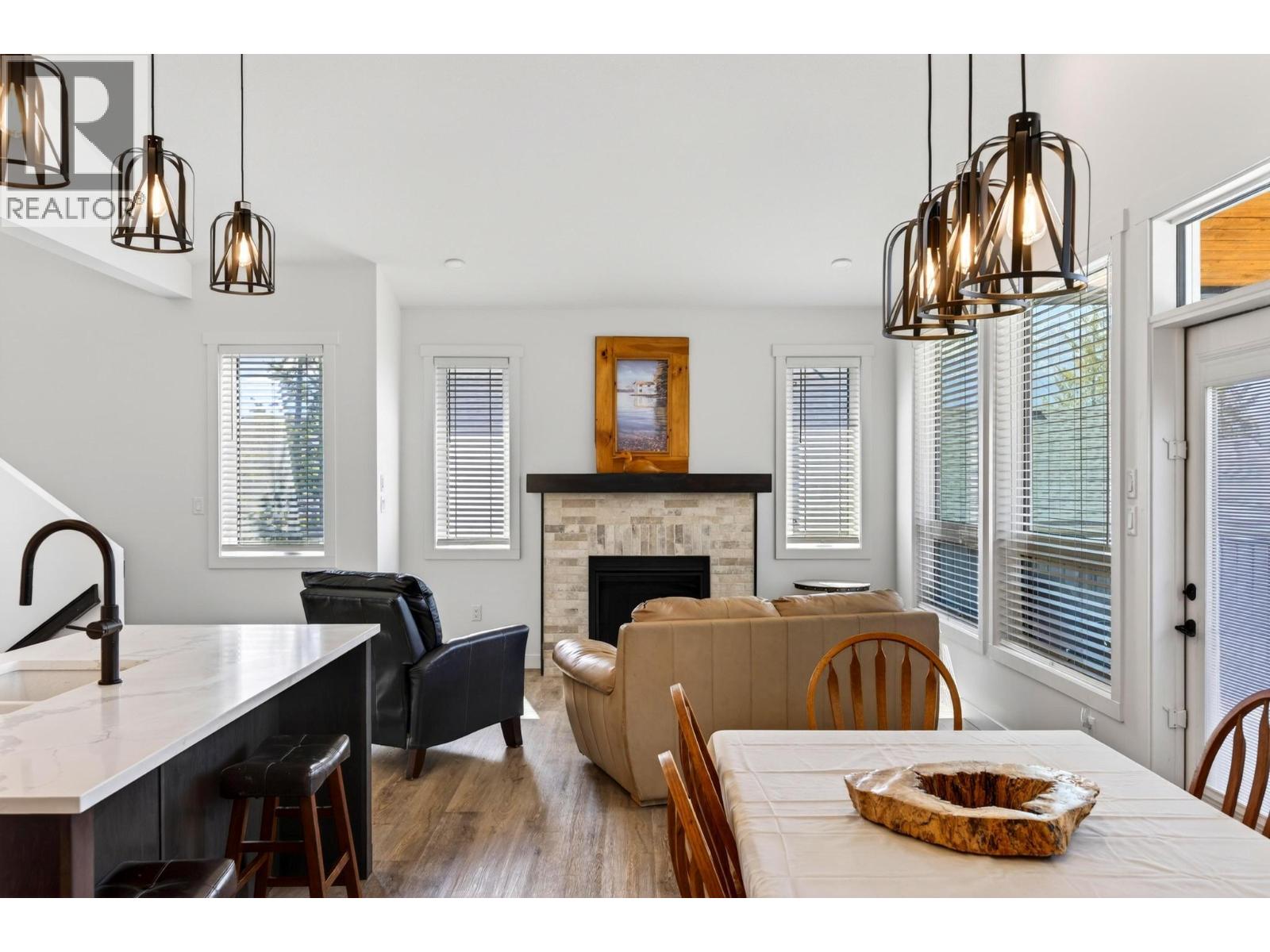 1542 Cedar Street - Image 53