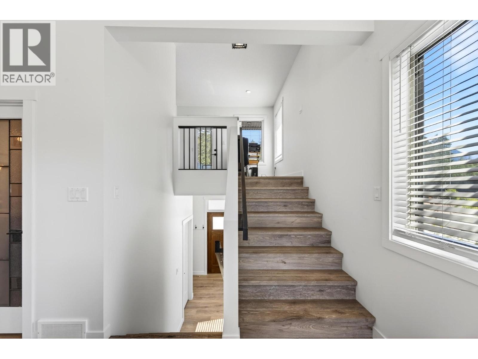 1542 Cedar Street - Image 63