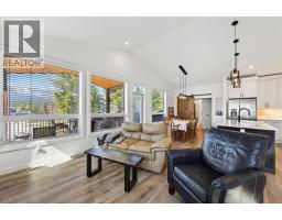 1542 Cedar Street, Golden, BC V0A1H6 Photo 34