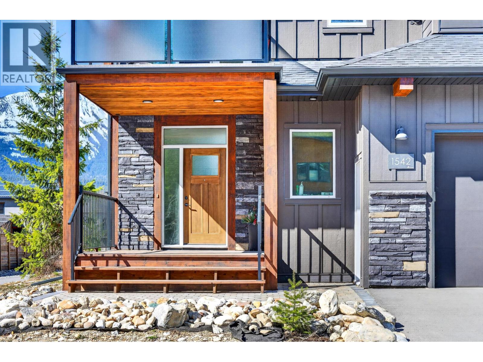1542 Cedar Street - 16
