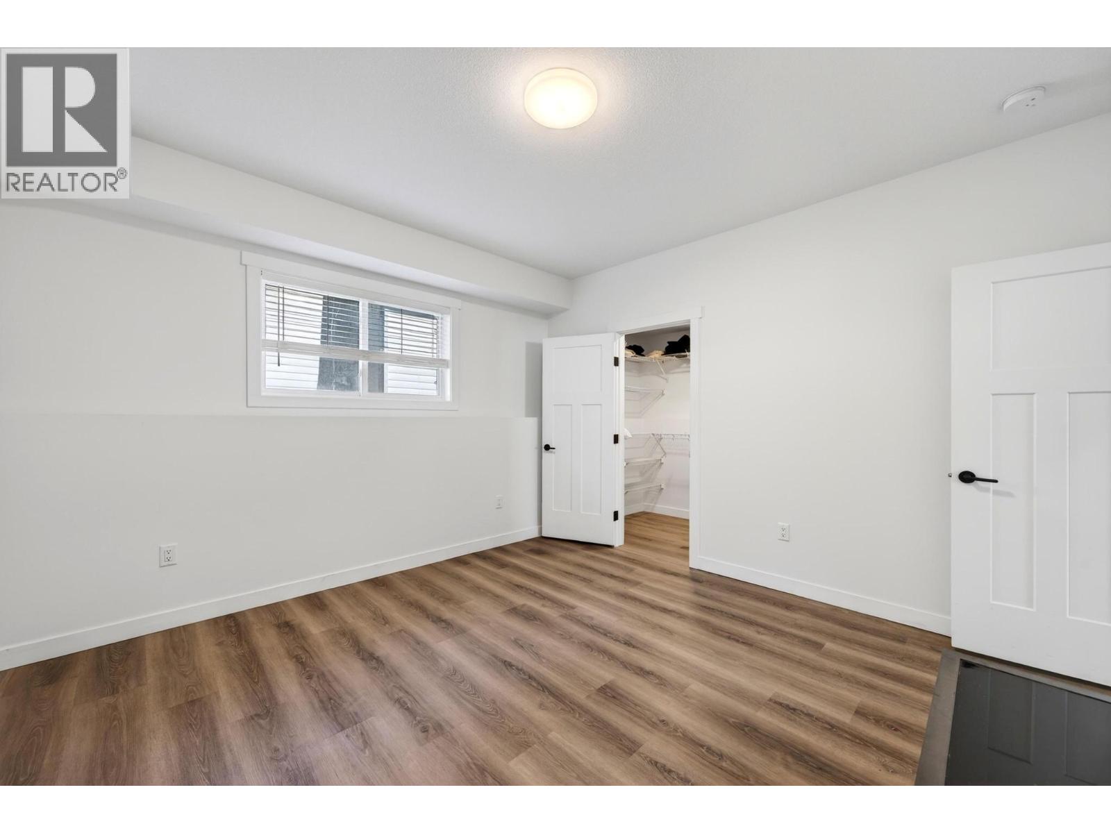 1542 Cedar Street - 96
