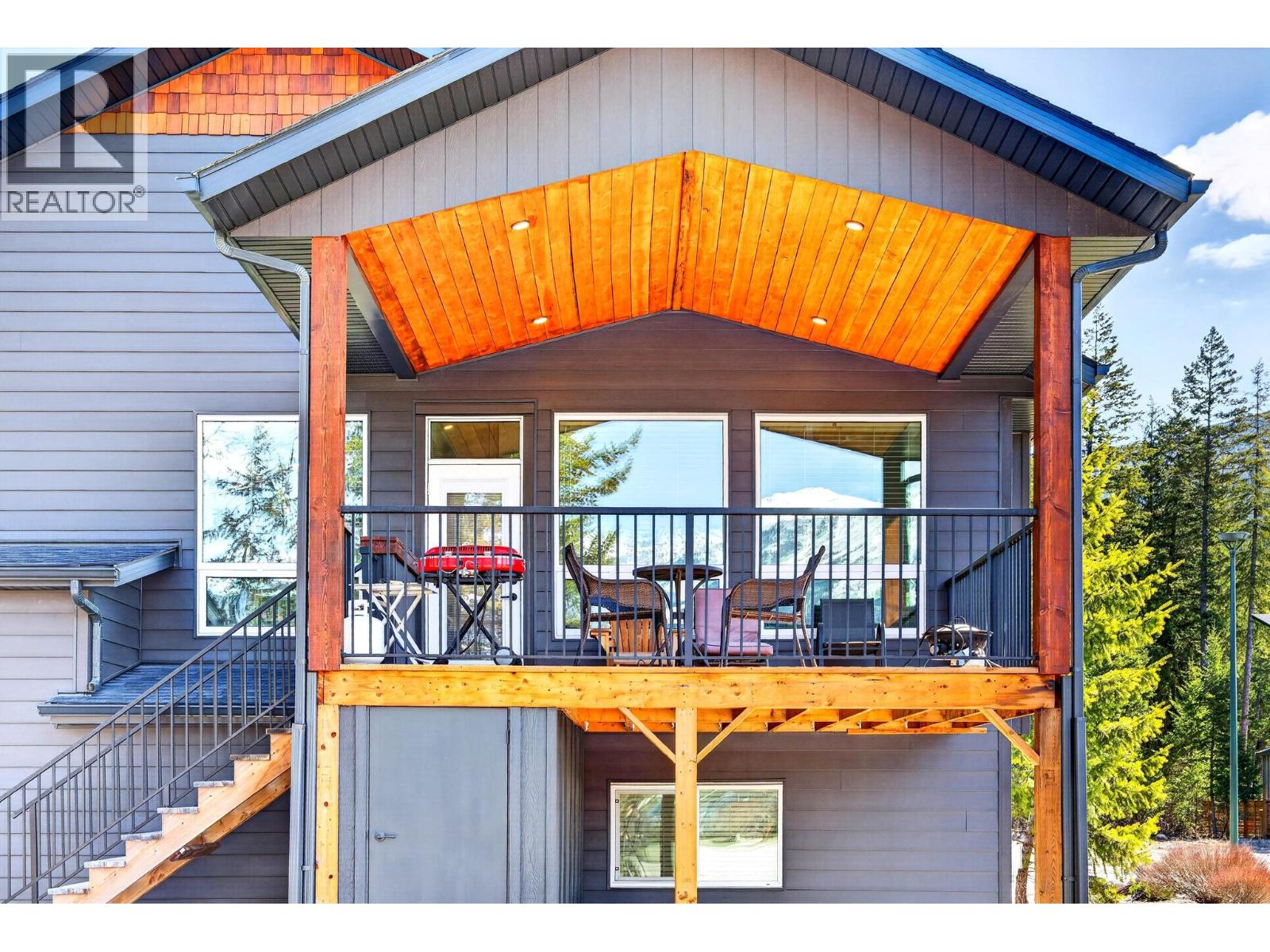 1542 Cedar Street - Image 20