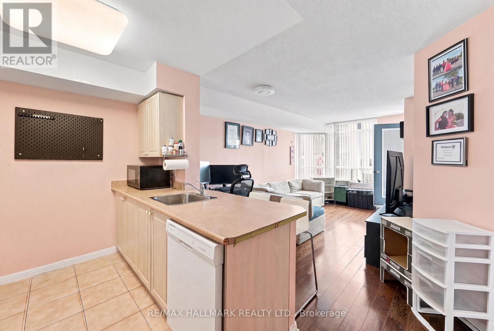 #515 153 BEECROFT ROAD - 2