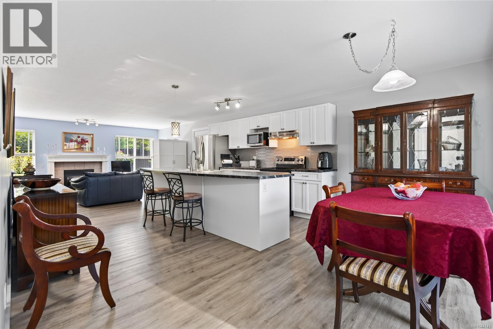 5 Strathcona Crt - 7