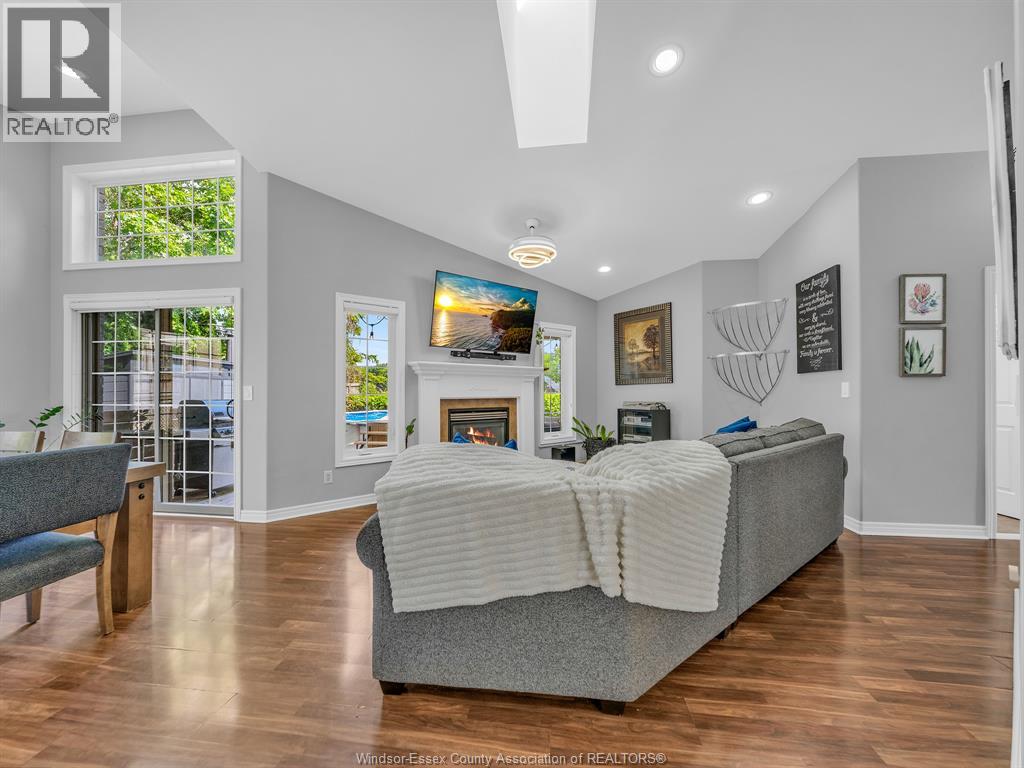 229 ST. PETER STREET - 3
