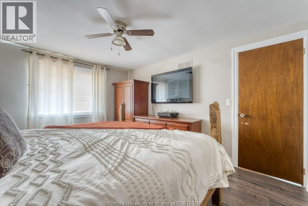 2954 RUSHTON DRIVE - 21