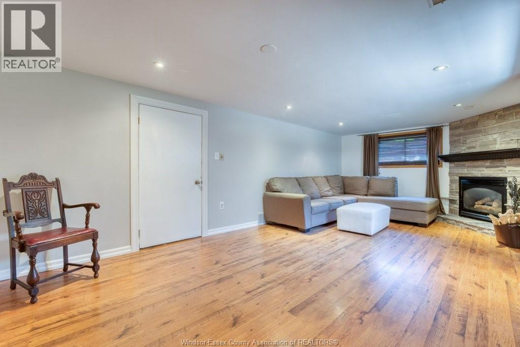 2954 RUSHTON DRIVE - 24