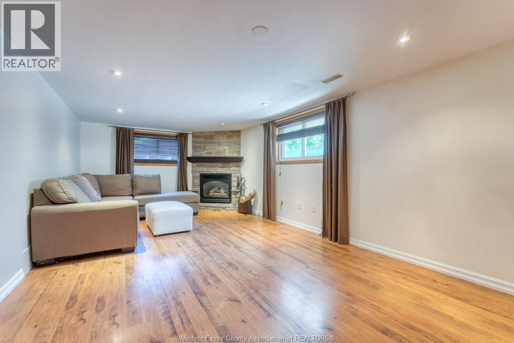 2954 RUSHTON DRIVE - 25