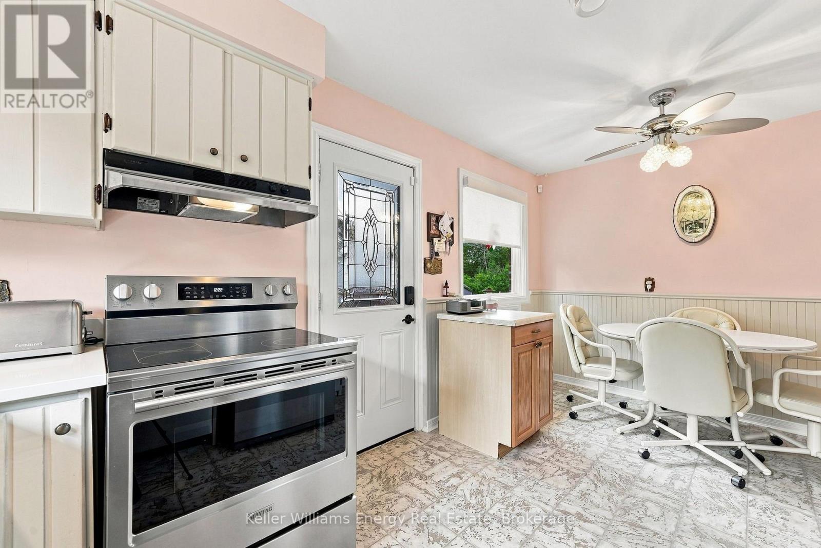 510 CHARRINGTON AVENUE - 8