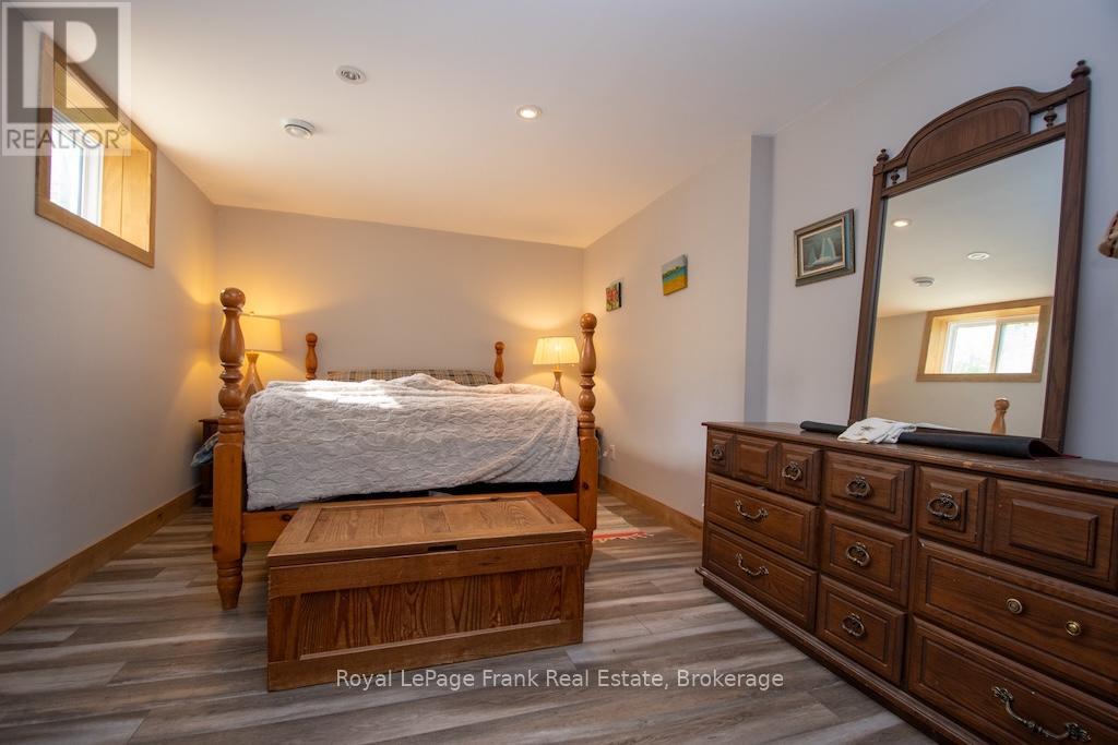 57 MYSTIC POINT ROAD - 32