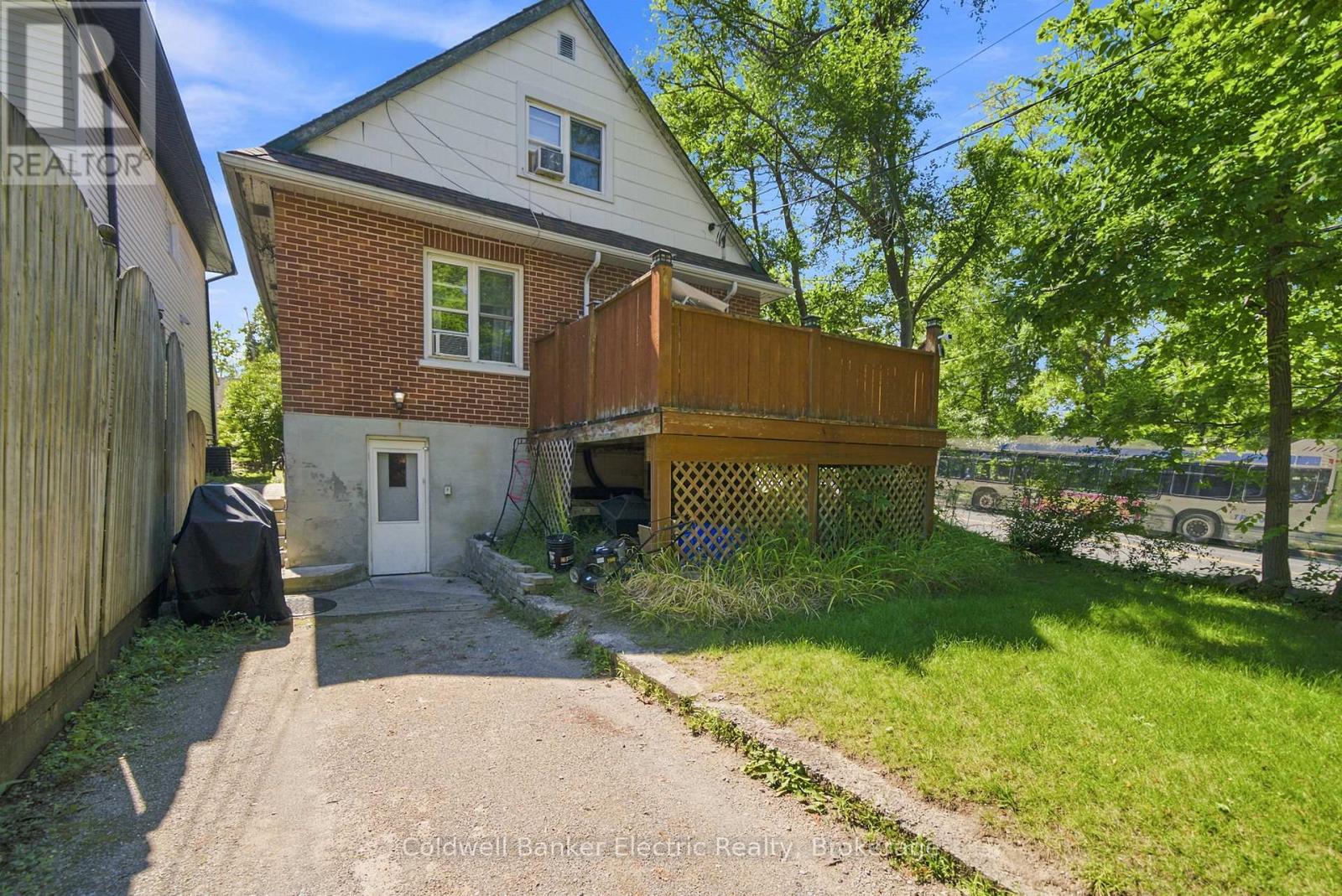 1228 KENNETH AVENUE - 32