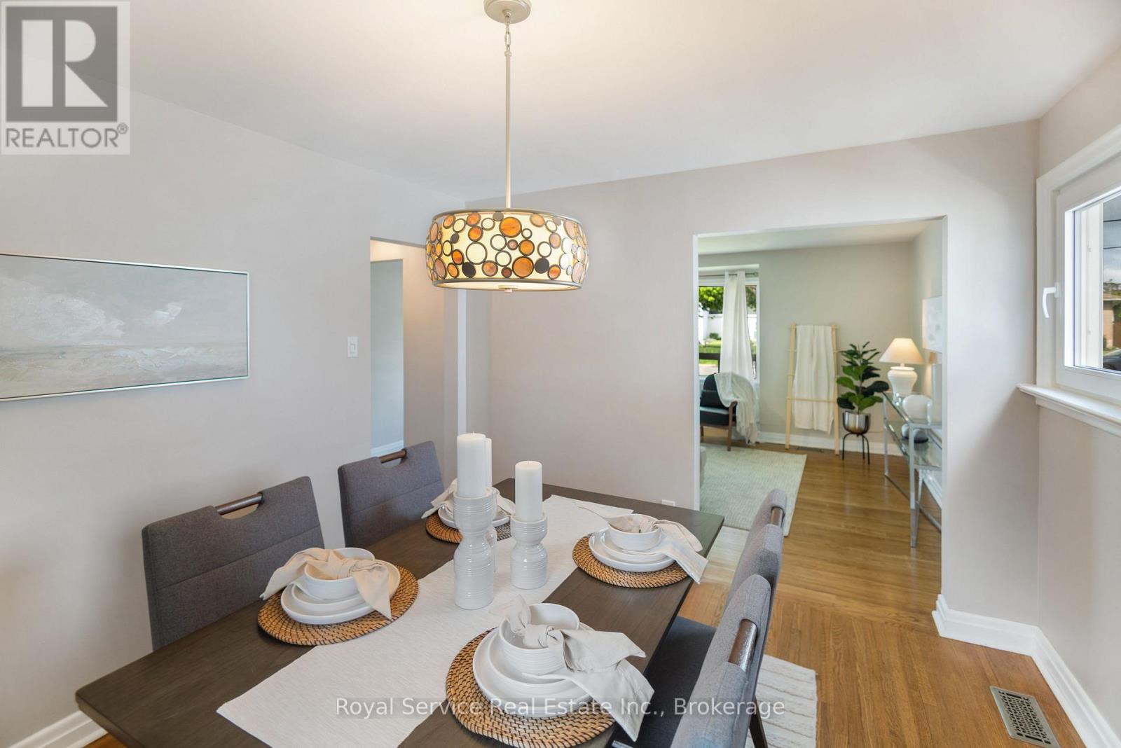 558 BURNHAM STREET - Image 14