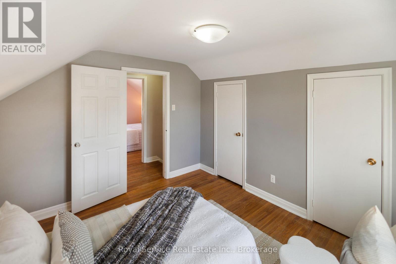 558 BURNHAM STREET - Image 22