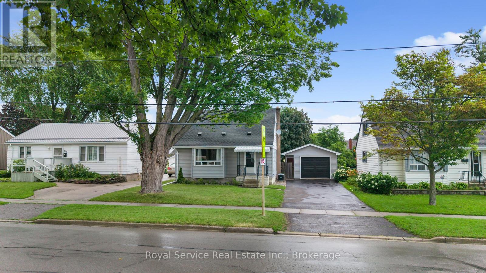 558 BURNHAM STREET - Image 3