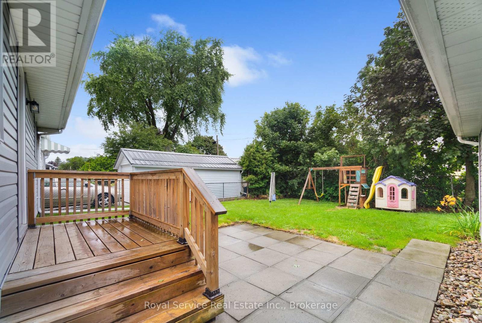 558 BURNHAM STREET - Image 35