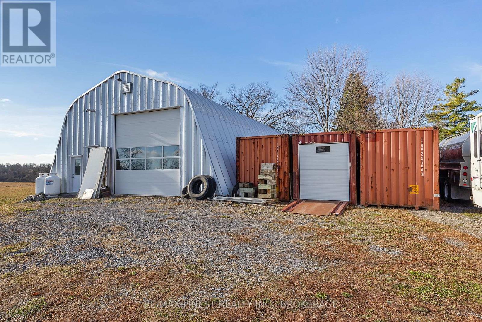 1990 SWITZERVILLE ROAD - 32