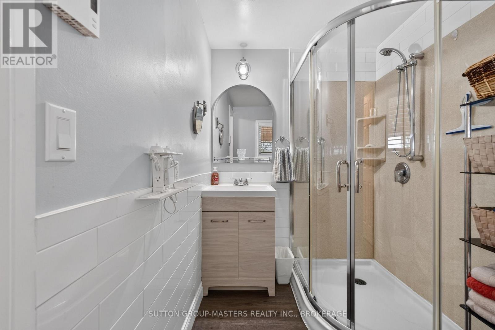 4415 BATH ROAD - 27