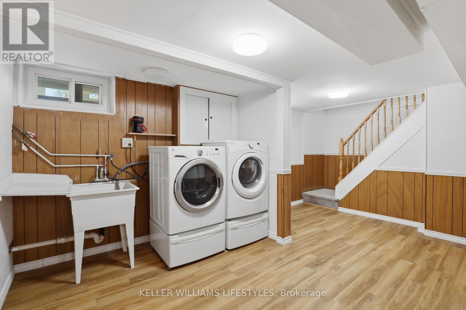15 HAWKESBURY AVENUE - 20
