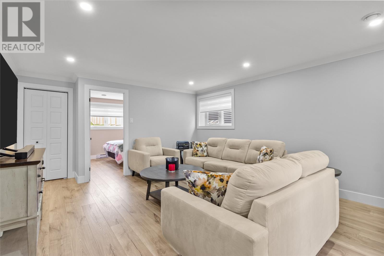 124 LaSalle Drive thumbnail 24