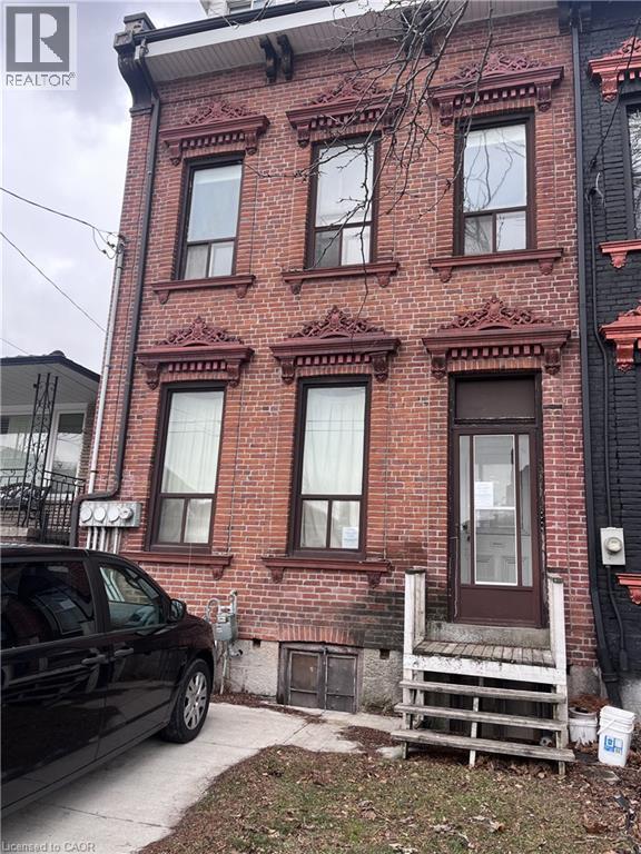 223 PARK Street N - 1