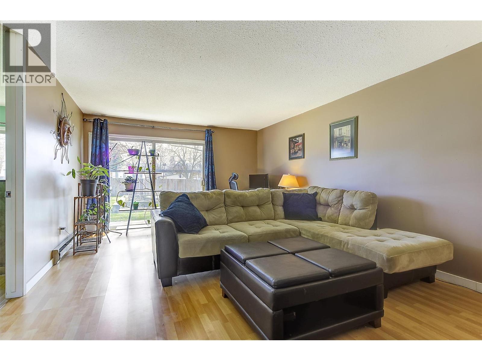 102 215 Mills Road, Kelowna