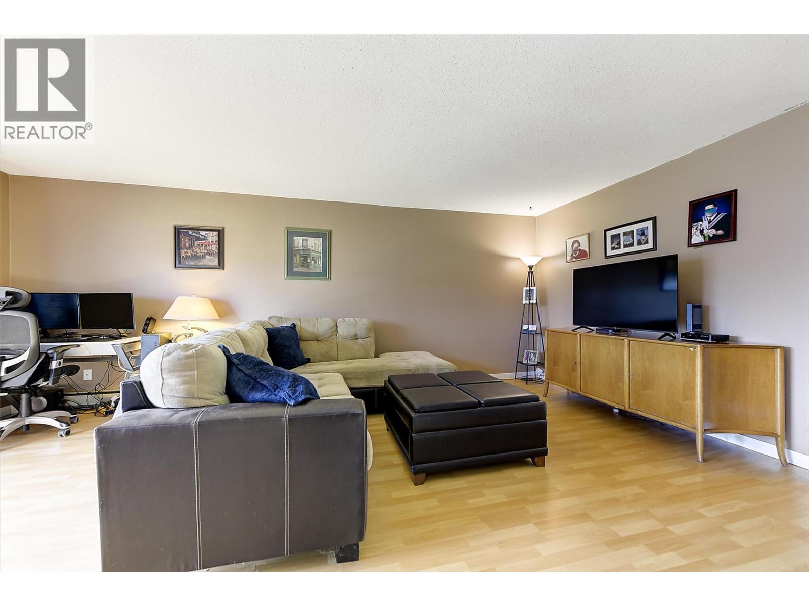 102 215 Mills Road, Kelowna