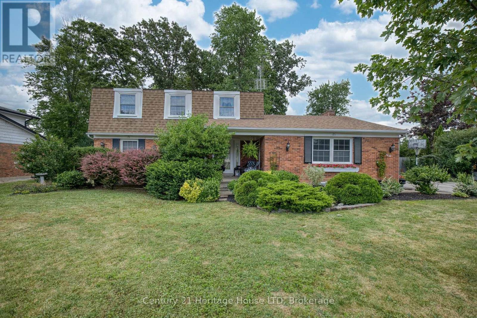 688 DAYTONA DRIVE - 1