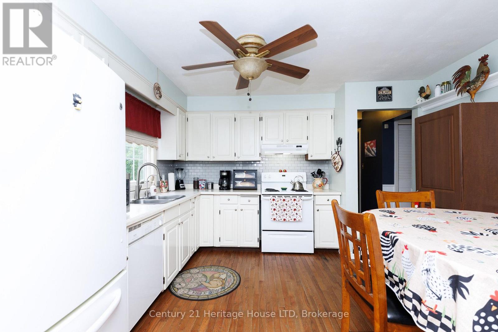 688 DAYTONA DRIVE - 13