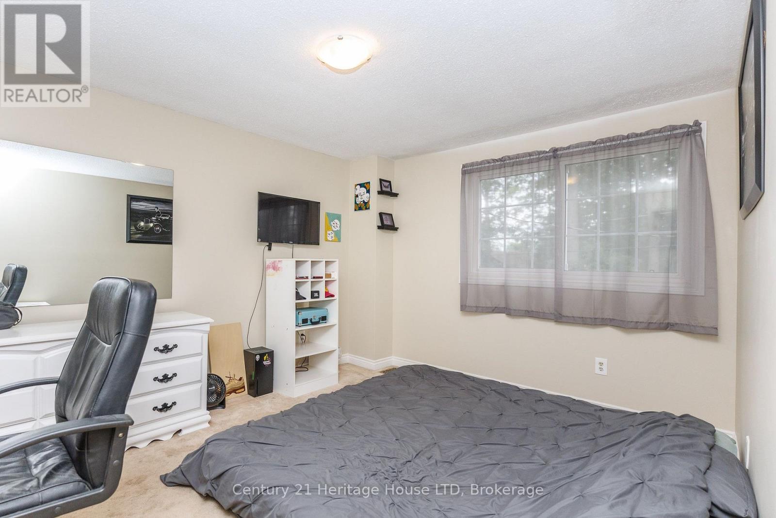 688 DAYTONA DRIVE - 24