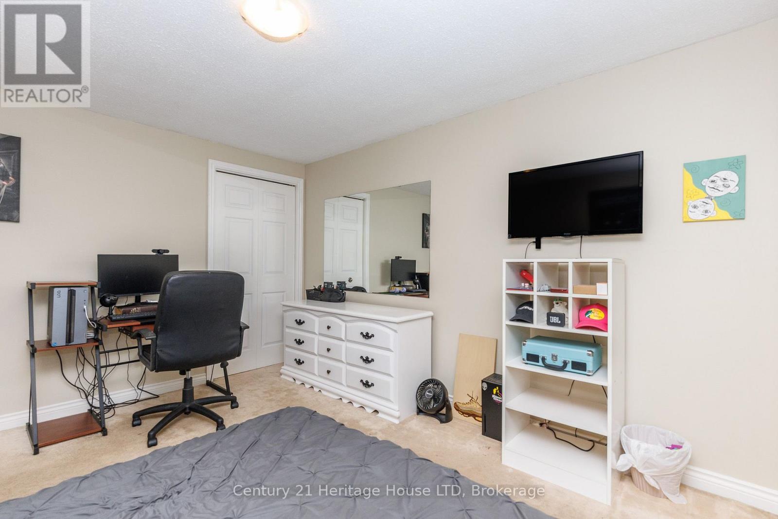 688 DAYTONA DRIVE - 25