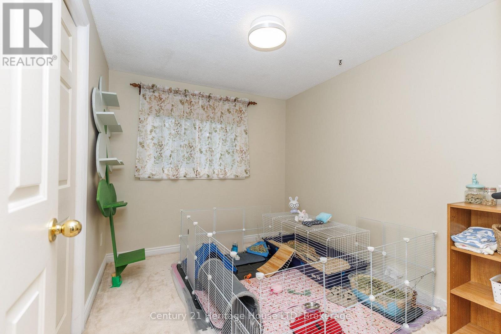 688 DAYTONA DRIVE - 26