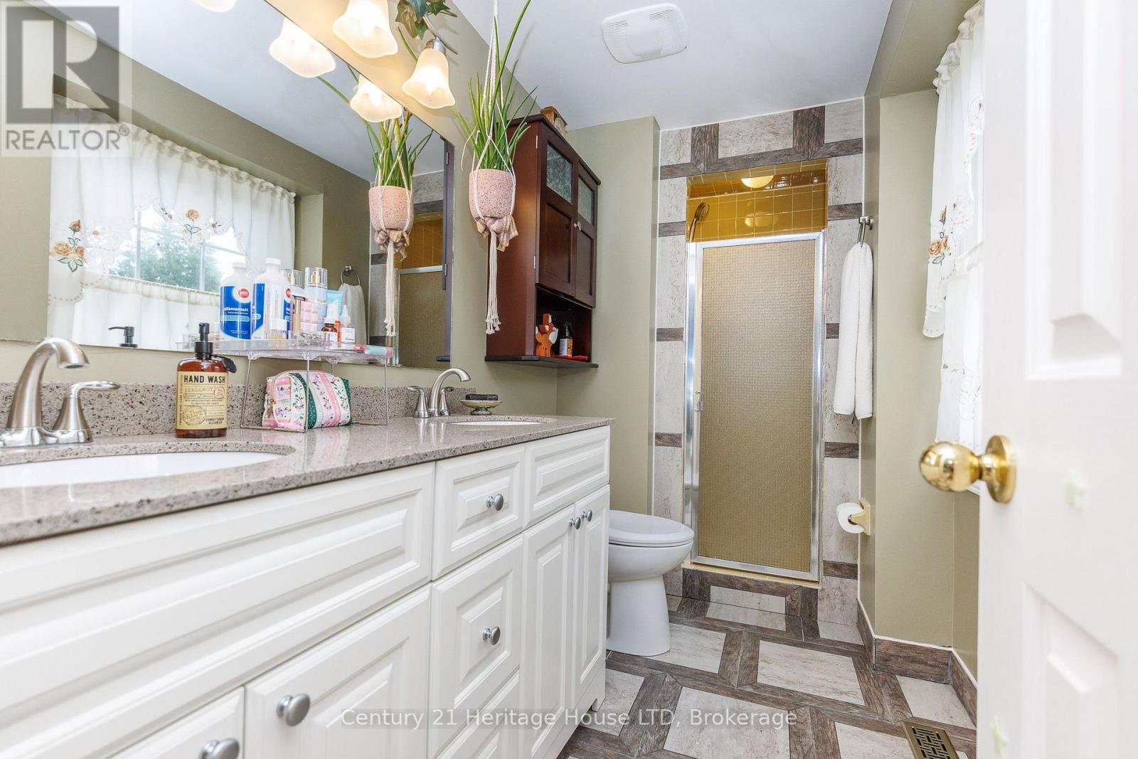 688 DAYTONA DRIVE - 28