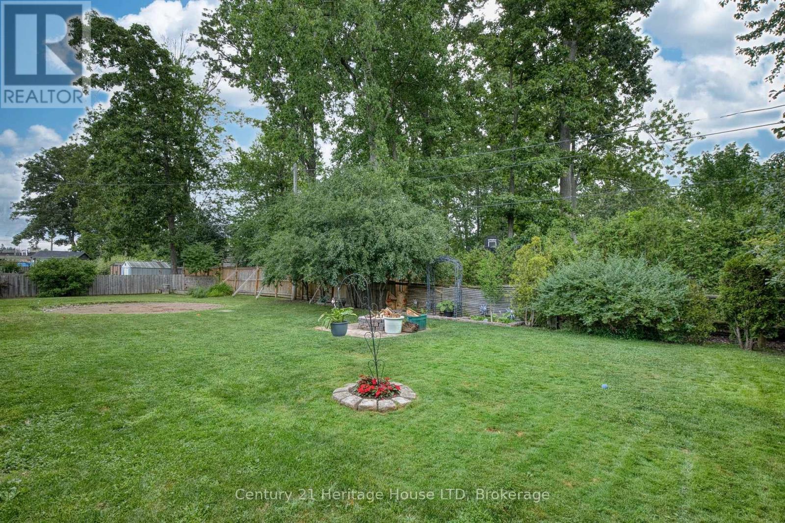 688 DAYTONA DRIVE - 37