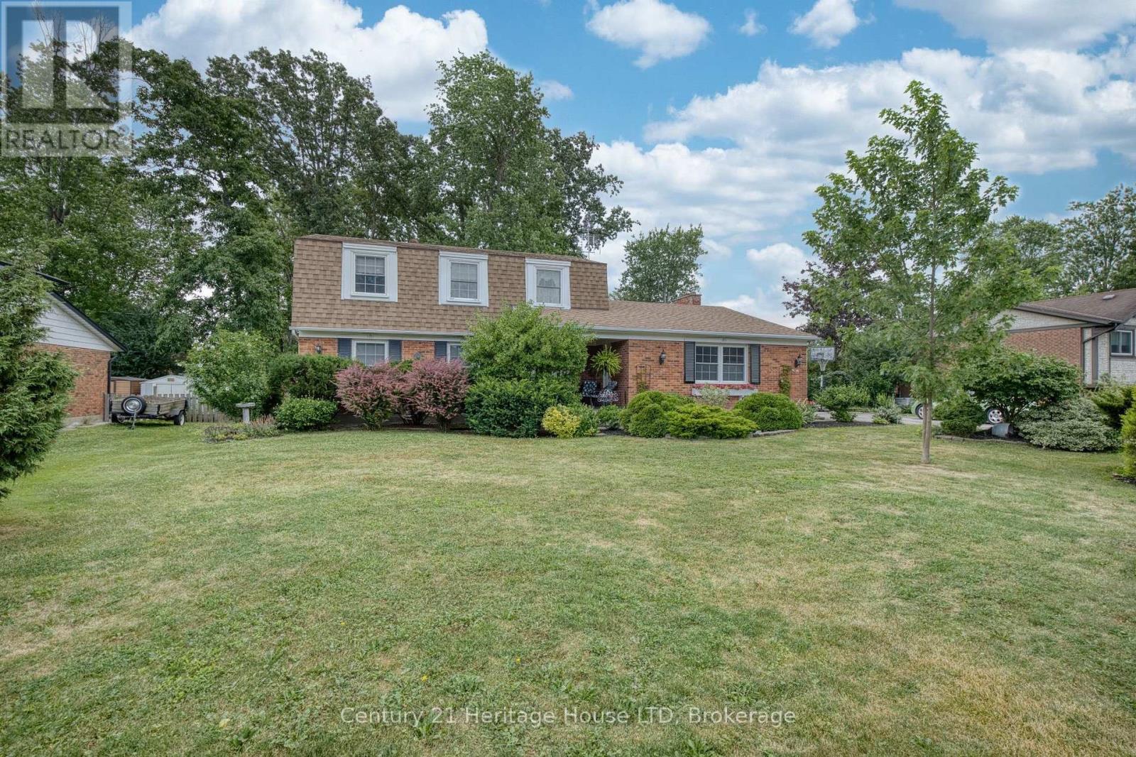 688 DAYTONA DRIVE - 6