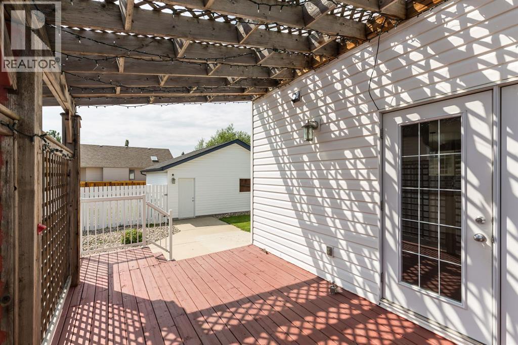 86 Riverstone Boulevard W - 34