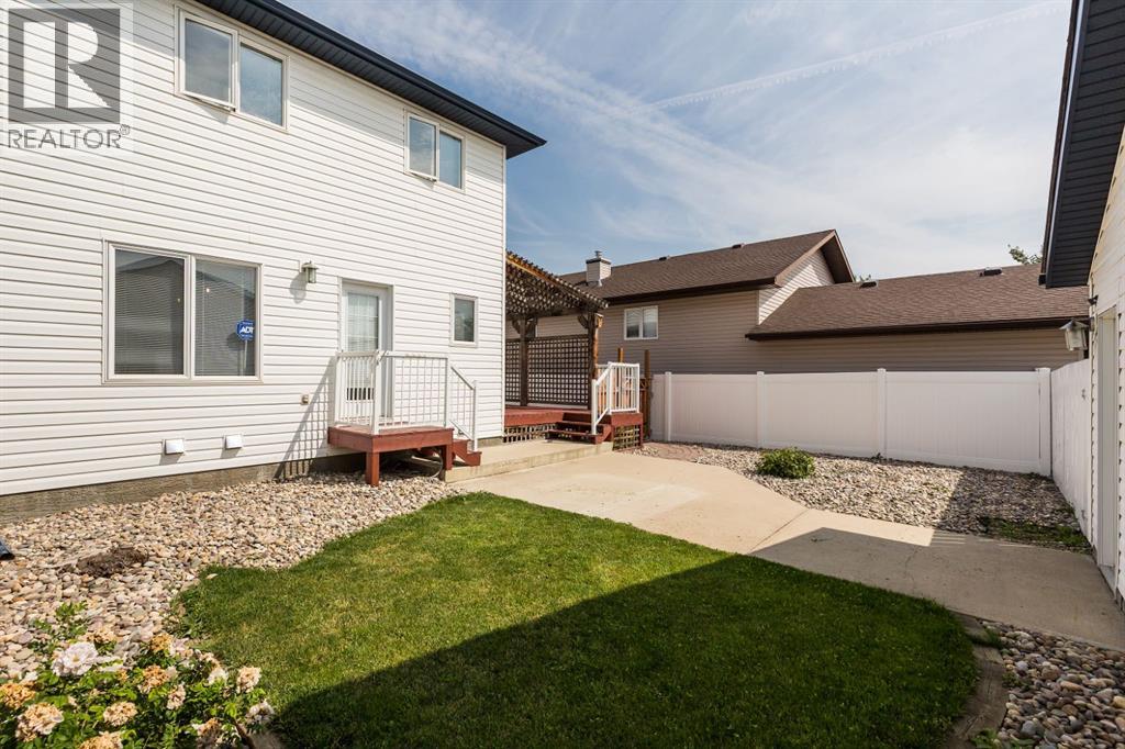 86 Riverstone Boulevard W - 37