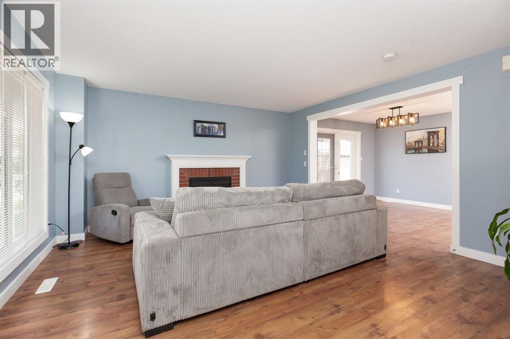 86 Riverstone Boulevard W - 4