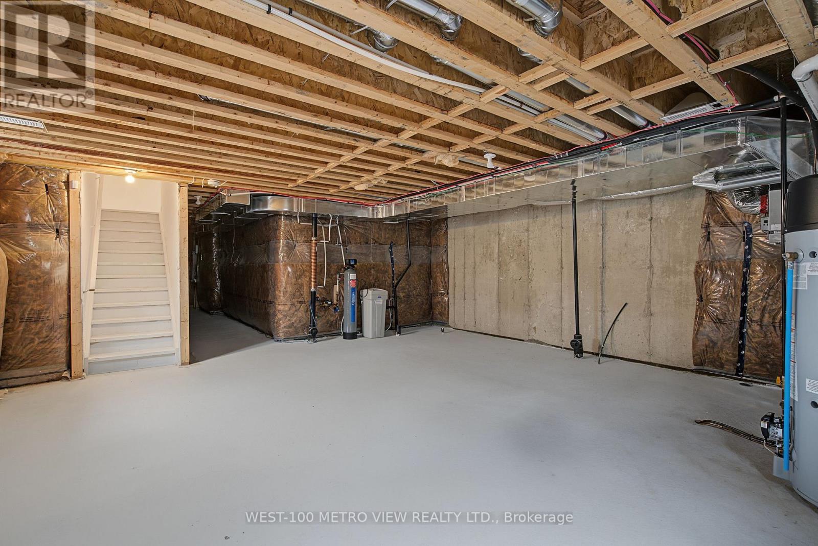 11 EDMINSTON DRIVE - 21
